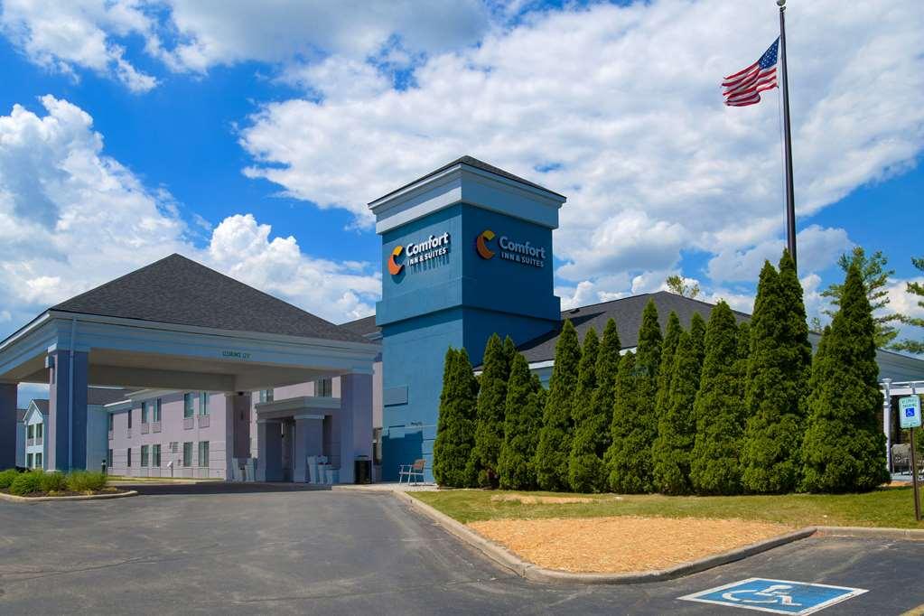 Comfort Inn & Suites Nw Milwaukee Germantown Экстерьер фото