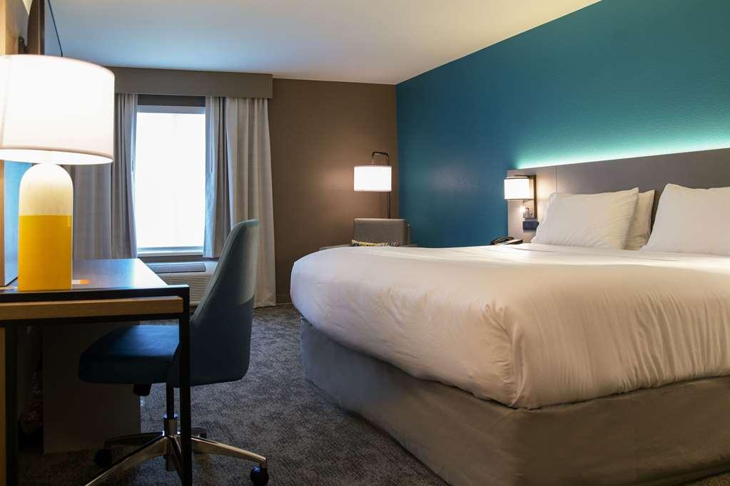 Comfort Inn & Suites Nw Milwaukee Germantown Номер фото